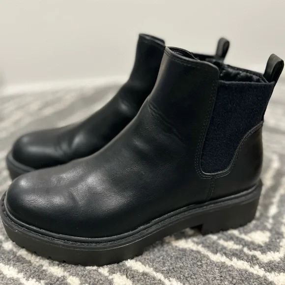 Time and tru ankle Chelsea boots size 6 - Picture 3 of 10